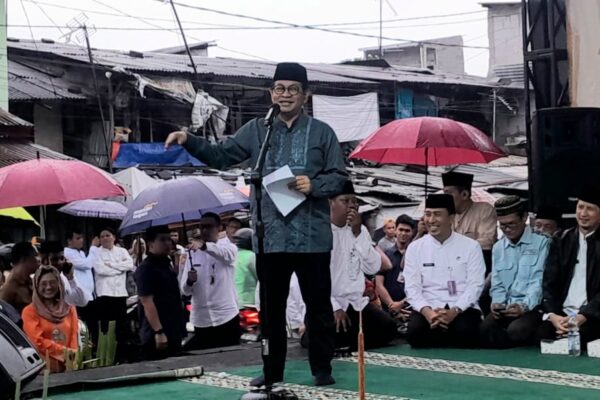 Atasi Tawuran Manggarai, Gubernur Pramono Siapkan 4.000 Lapangan Kerja dan Lapangan Futsal Atasi Tawuran Manggarai