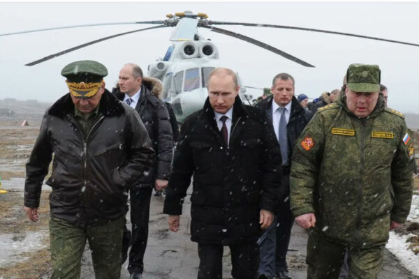 Helikopter Putin Dihujani Serangan Drone Ukraina di Kursk, Rusia Klaim 46 UAV Dilumpuhkan Helikopter Putin Dihujani Serangan Drone