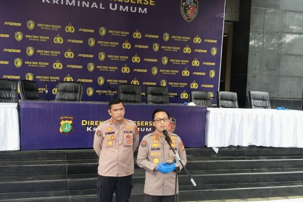 Rismon Hasiholan Diperiksa Polisi Terkait Dugaan Pencemaran Nama Baik soal Ijazah Jokowi Rismon Hasiholan Diperiksa Polisi