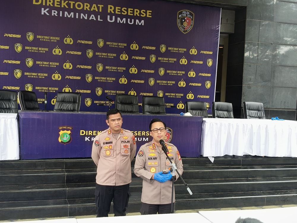 Rismon Hasiholan Diperiksa Polisi